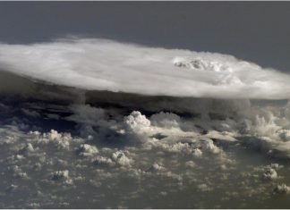 gigantic anvil cloud