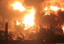 massive explosion oil refinery indonesia, massive explosion oil refinery indonesia video, massive explosion oil refinery indonesia pictures