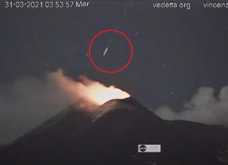 meteor fireball ufo etna volcano, meteor fireball ufo etna volcano video, meteor fireball ufo etna volcano photo, meteor fireball ufo etna volcano april 2021