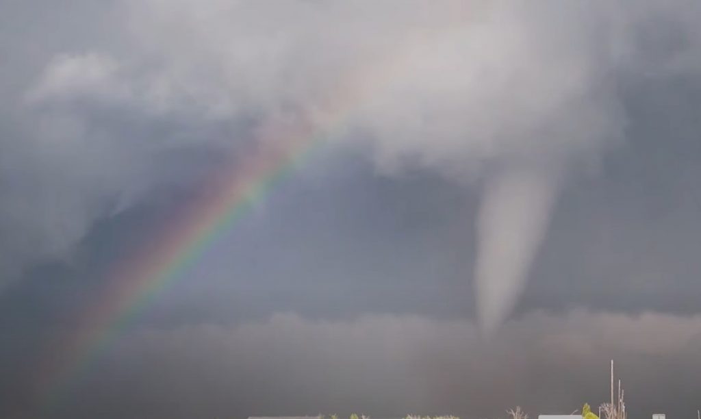 tornado and rainbow appears in Texas storm,tornado with rainbow, tornado with rainbow texas video, 