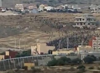 Hundreds of migrants storm Spain's Melilla enclave