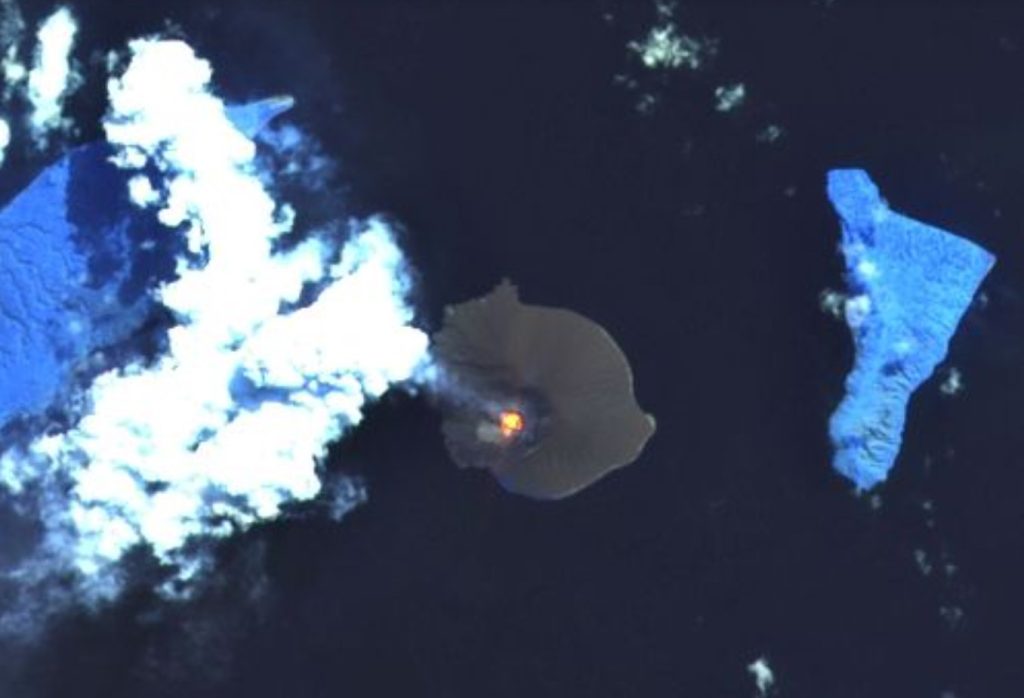 Anak Krakatau - thermal anomaly