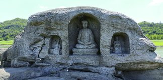 Yangtze River Dries Up, Revealing 600-Year-Old Buddhist Statues. The relics emerged as the river dips to the lowest level in 150 years amid an unprecedented heatwave