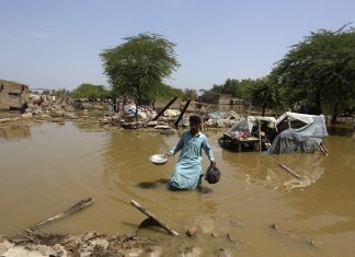 Waterborne disease outbreaks in flooded Pakistan