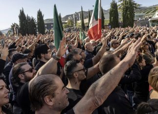 Thousands commemorate Italy’s fascist dictator Mussolini