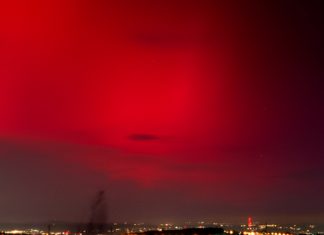 ky turns red over Europe and auroras appear as south as Florida and Texas 21 years ago