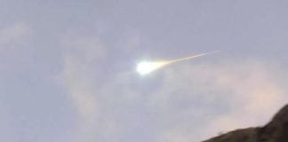 Strong shockwave & ‘huge roar’ reported in Gran Canaria was meteorite impacting ocean water Meteorite impact Gran Canaria video