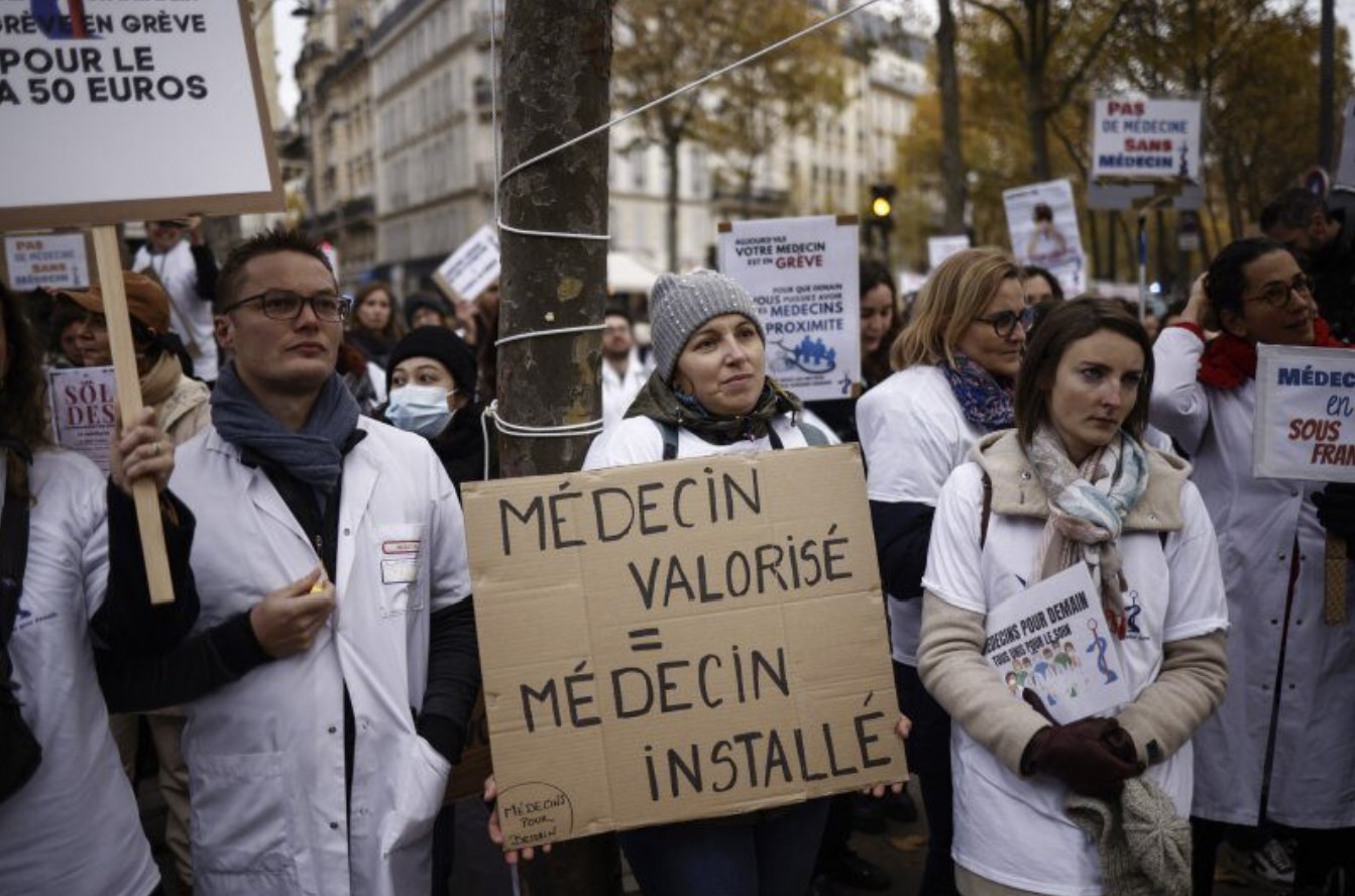 French doctor. France protests 2023. Protesters in France 2023. Spain protests. Lack of Doctors in France.