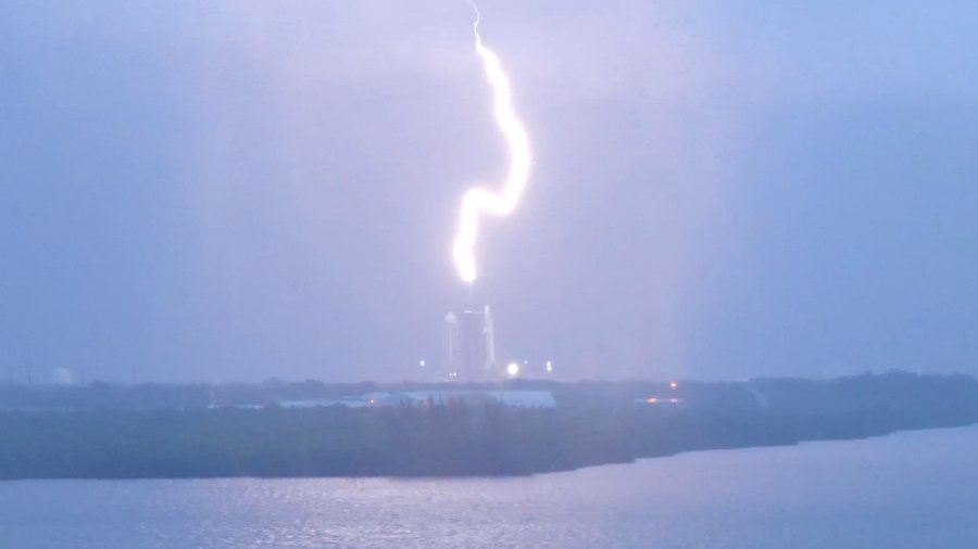 Here's a video of that lightning strike at the Falcon Heavy's launch pad.