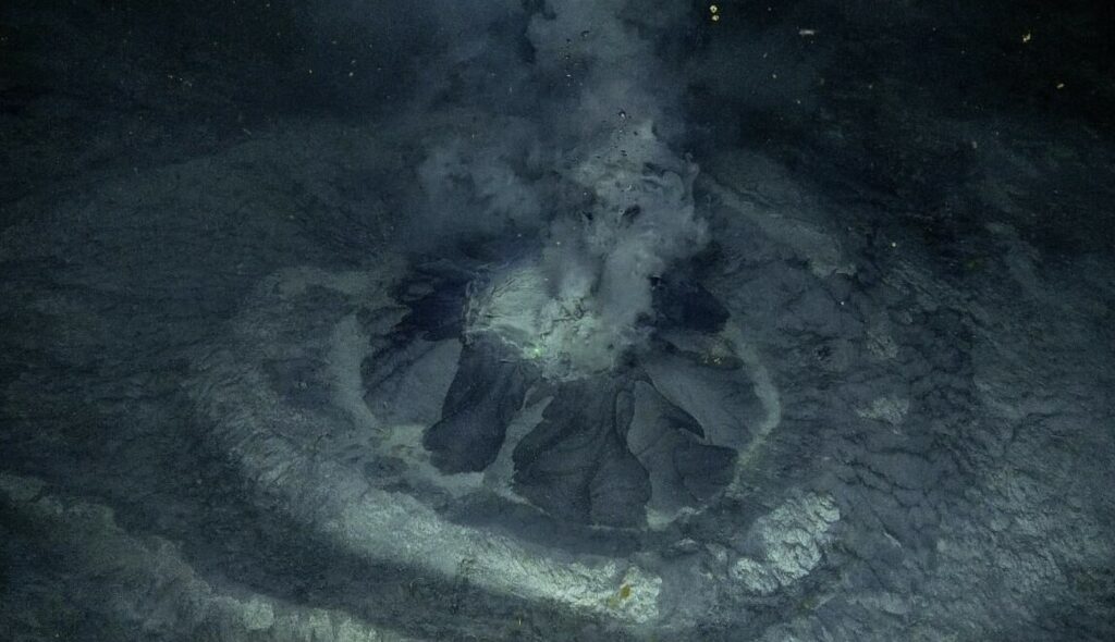 New volcano discovered in Barents Sea