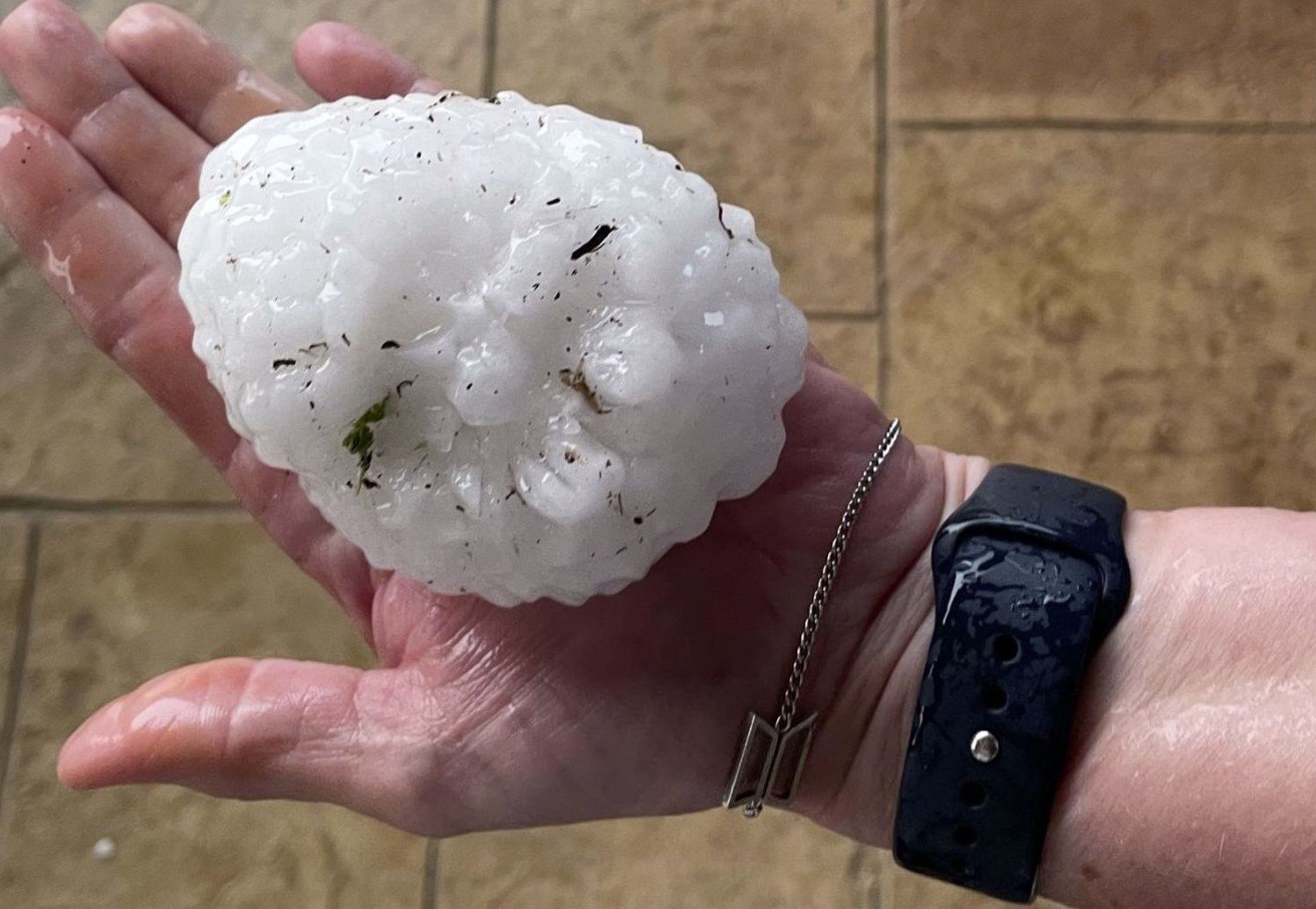 Baseball size hail hits North Texas Damages, power outages and flash