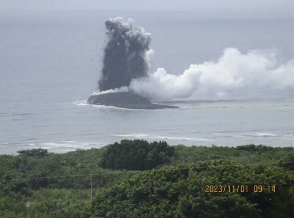 New volcanic island forms off Japan in November 2023 in videos and pictures